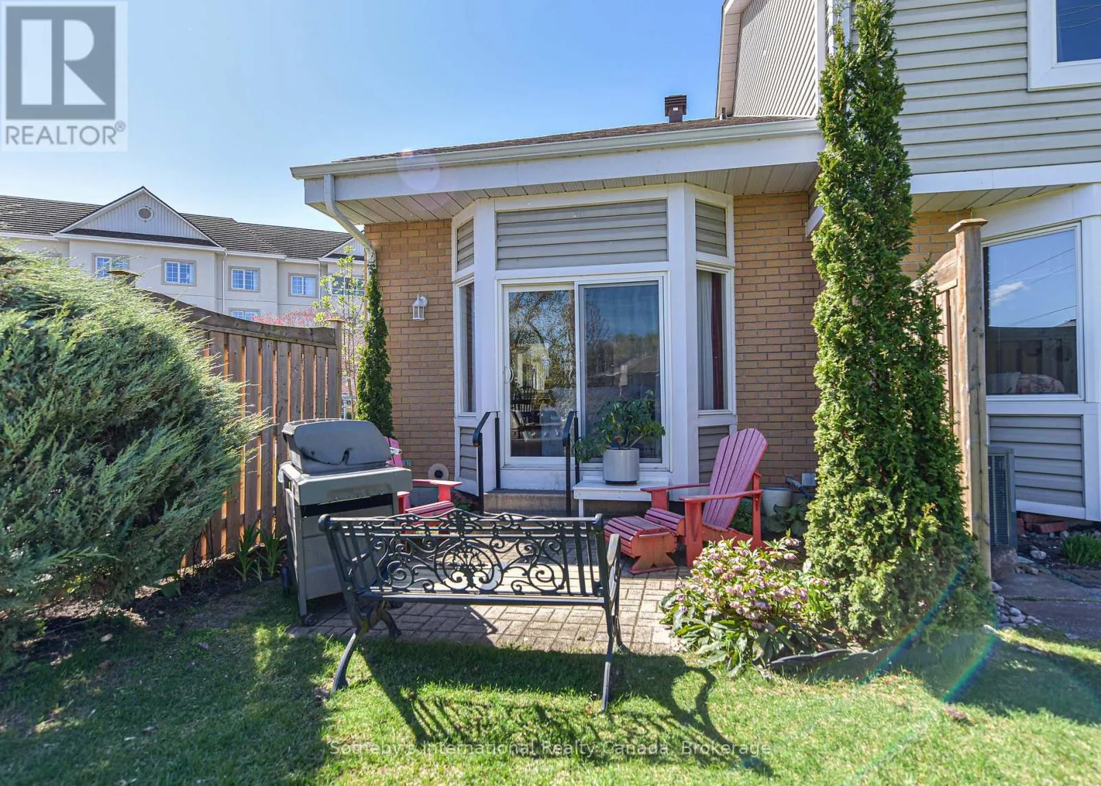 104 - 10 MUSEUM DRIVE, #104