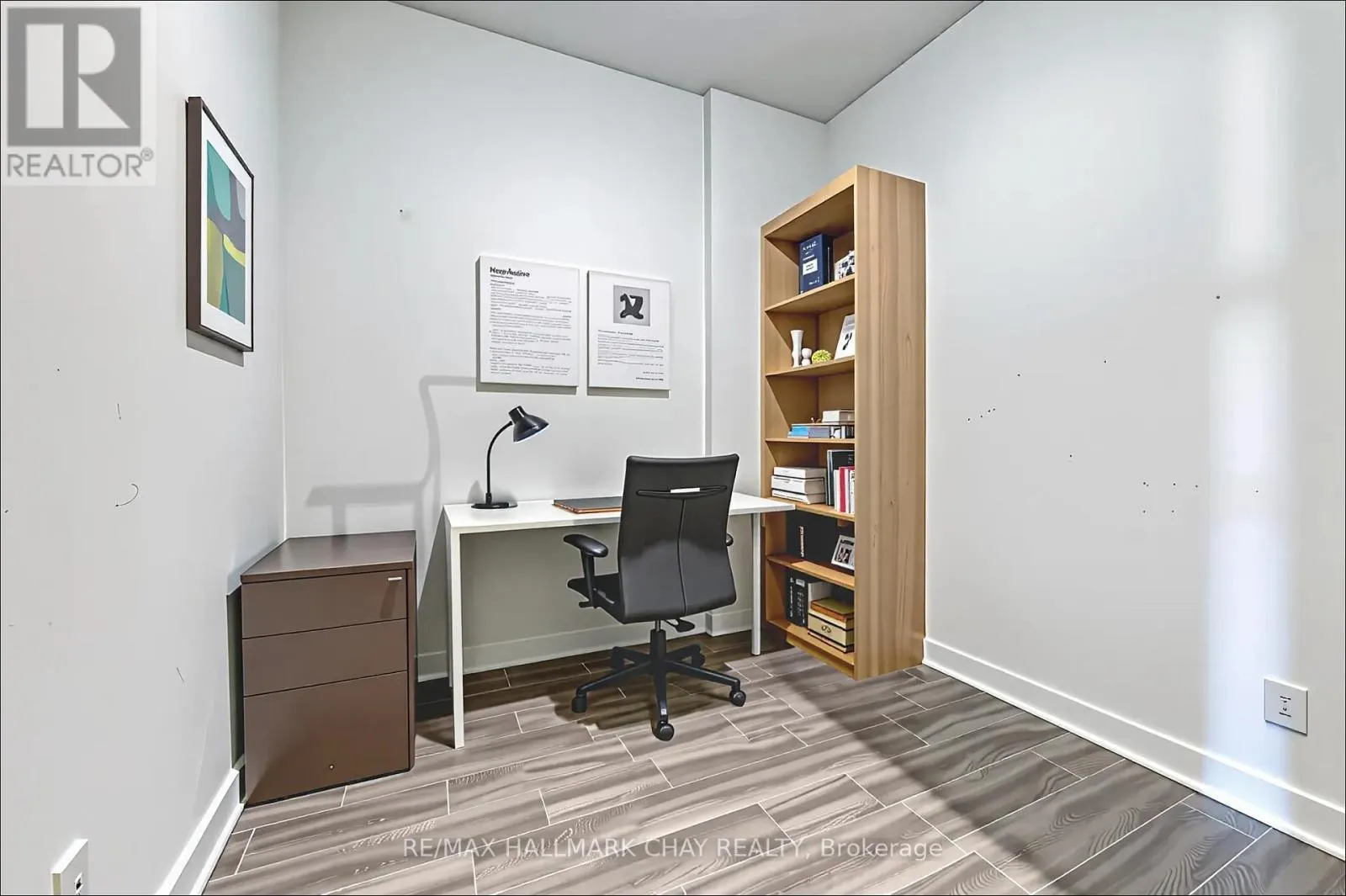 217 - 681 YONGE STREET N