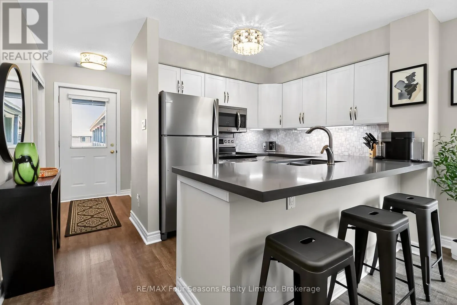 312 - 312 MARINERS WAY, #312