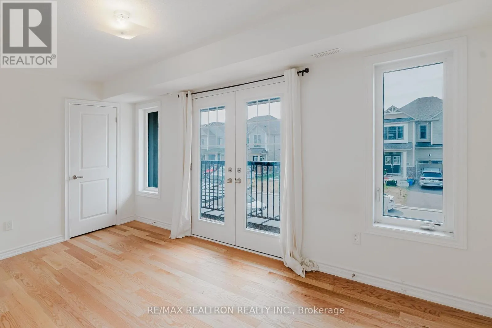 12 BANNISTER ROAD