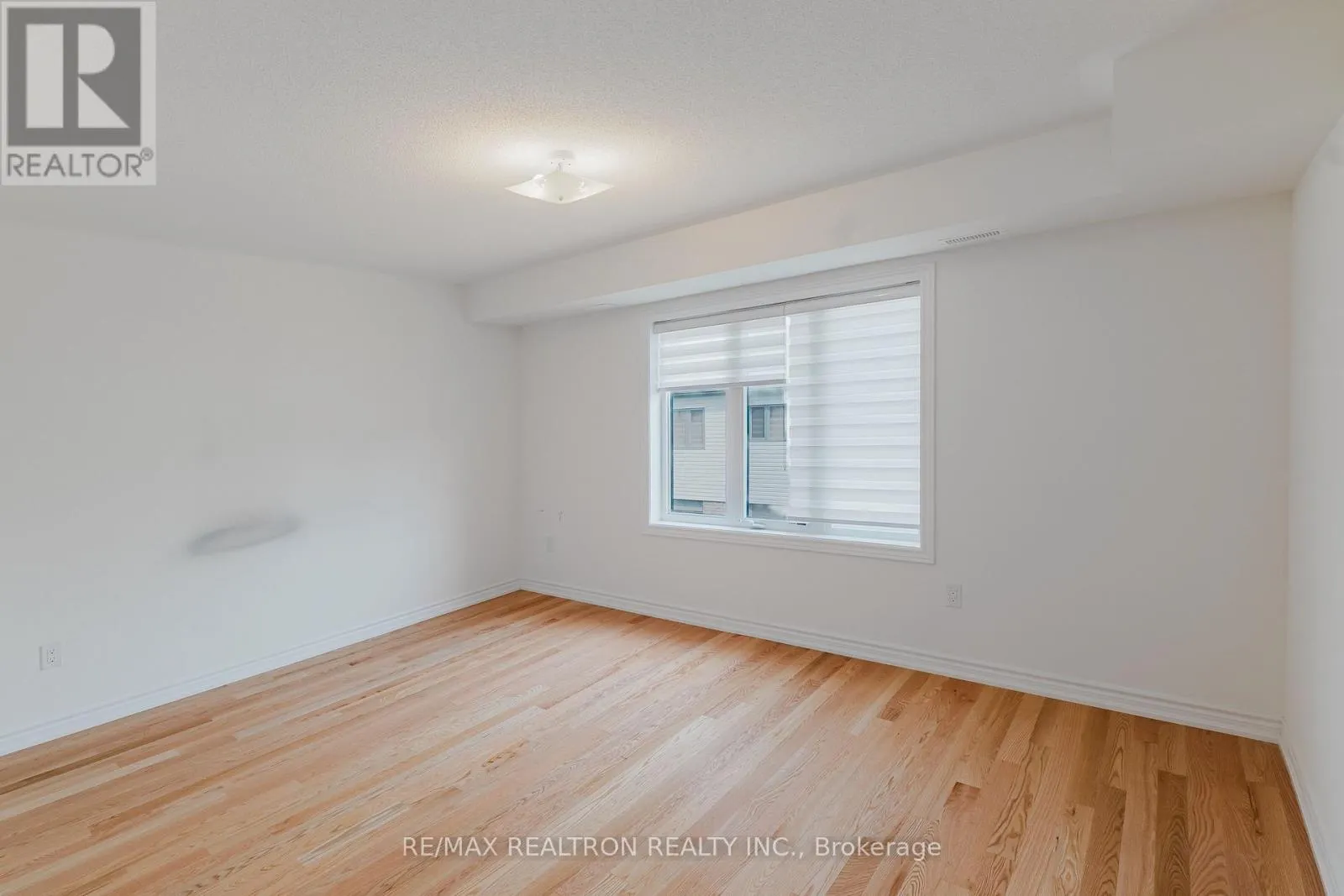 12 BANNISTER ROAD