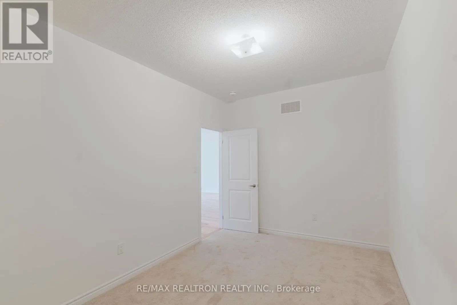 12 BANNISTER ROAD