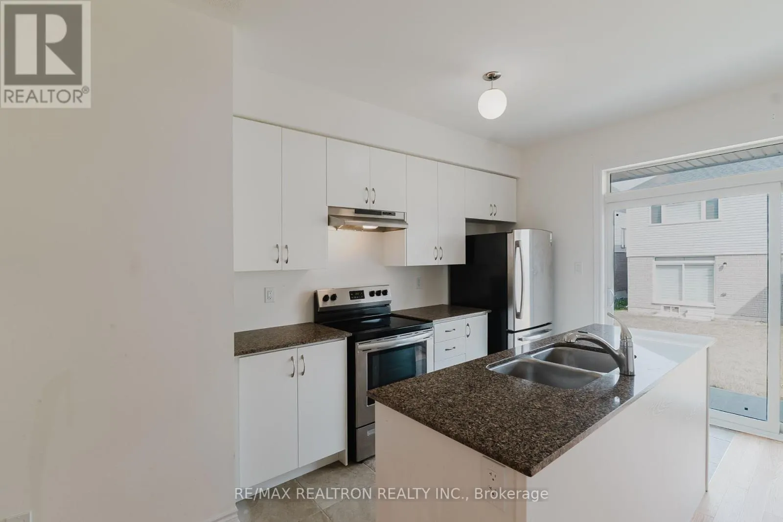 12 BANNISTER ROAD
