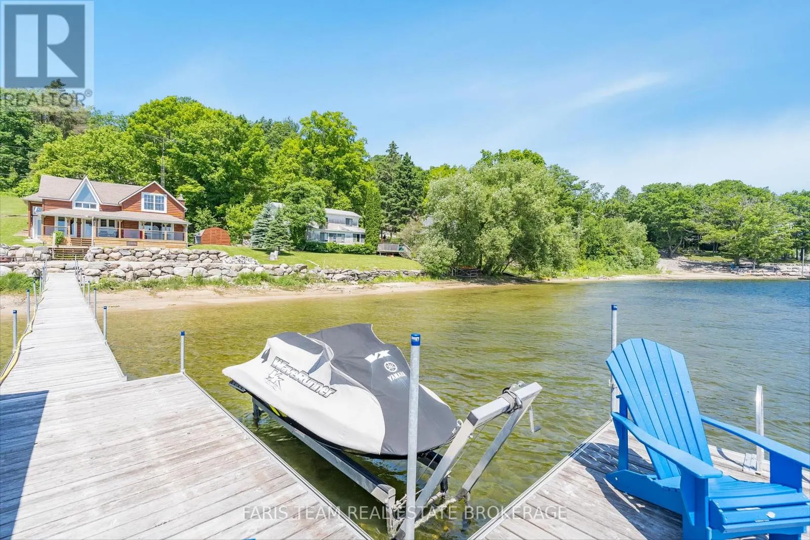 375 CHAMPLAIN ROAD
