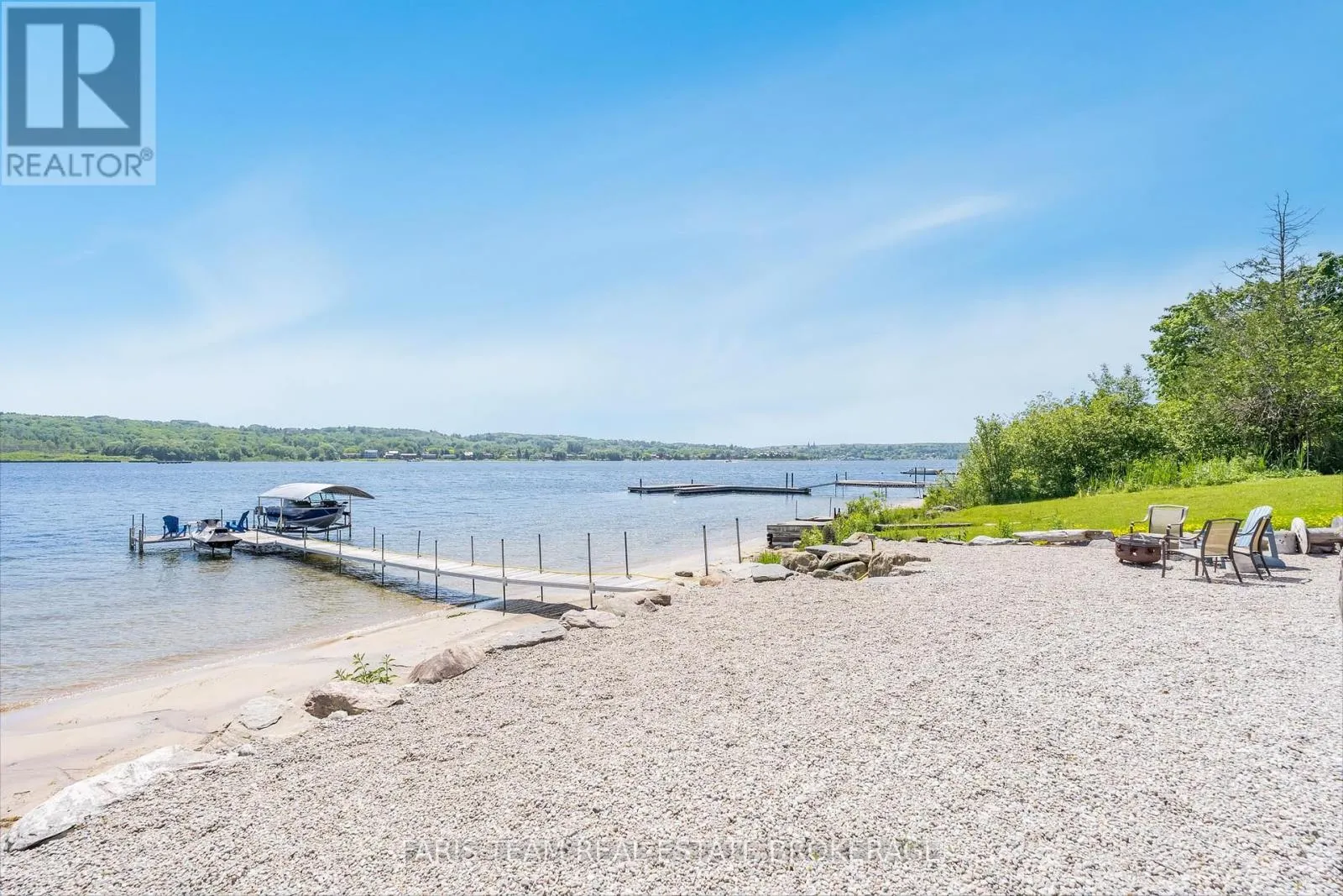 375 CHAMPLAIN ROAD