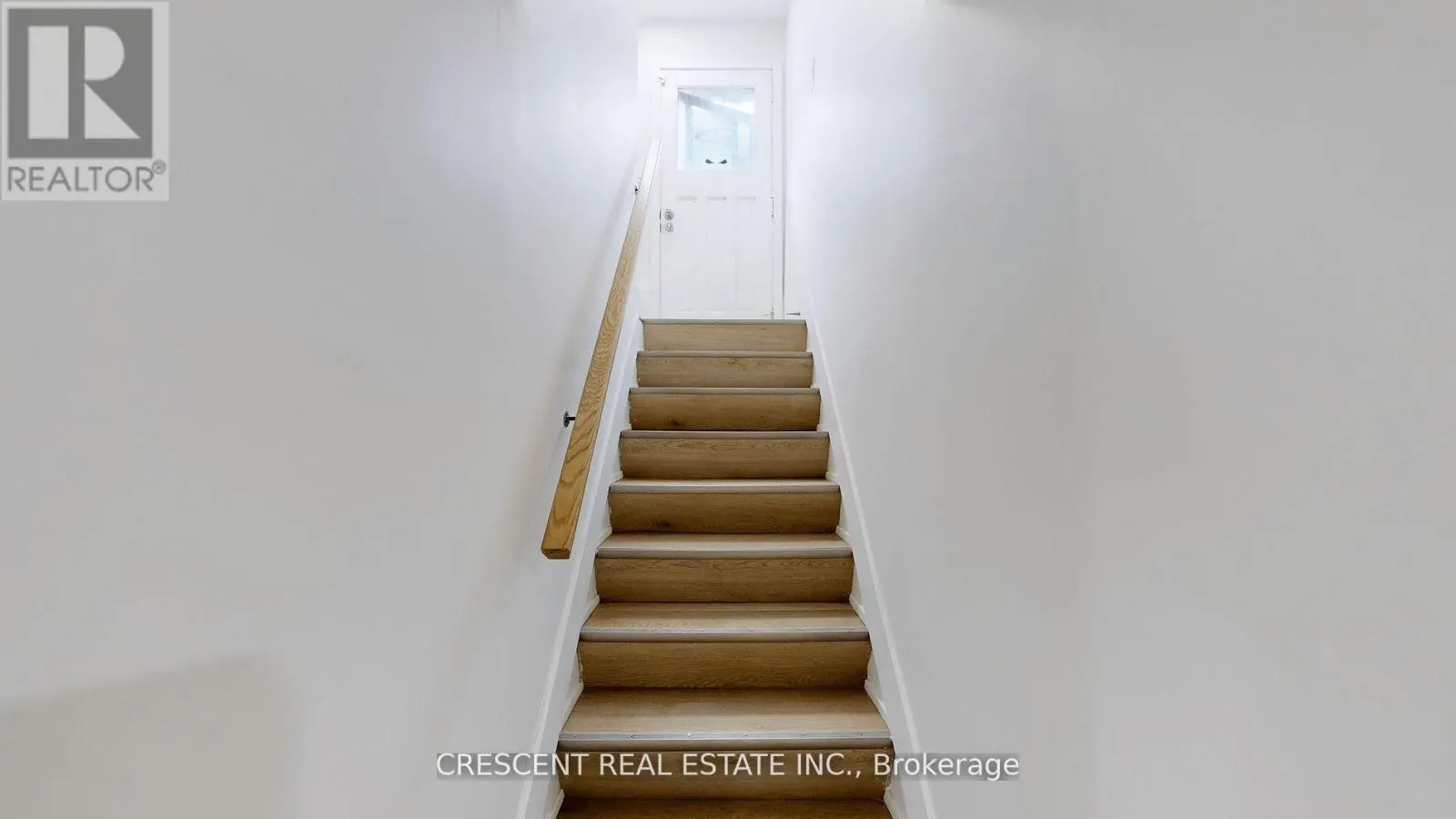 261 BARRIE ROAD