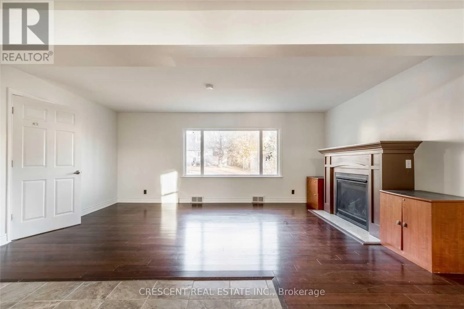 261 BARRIE ROAD