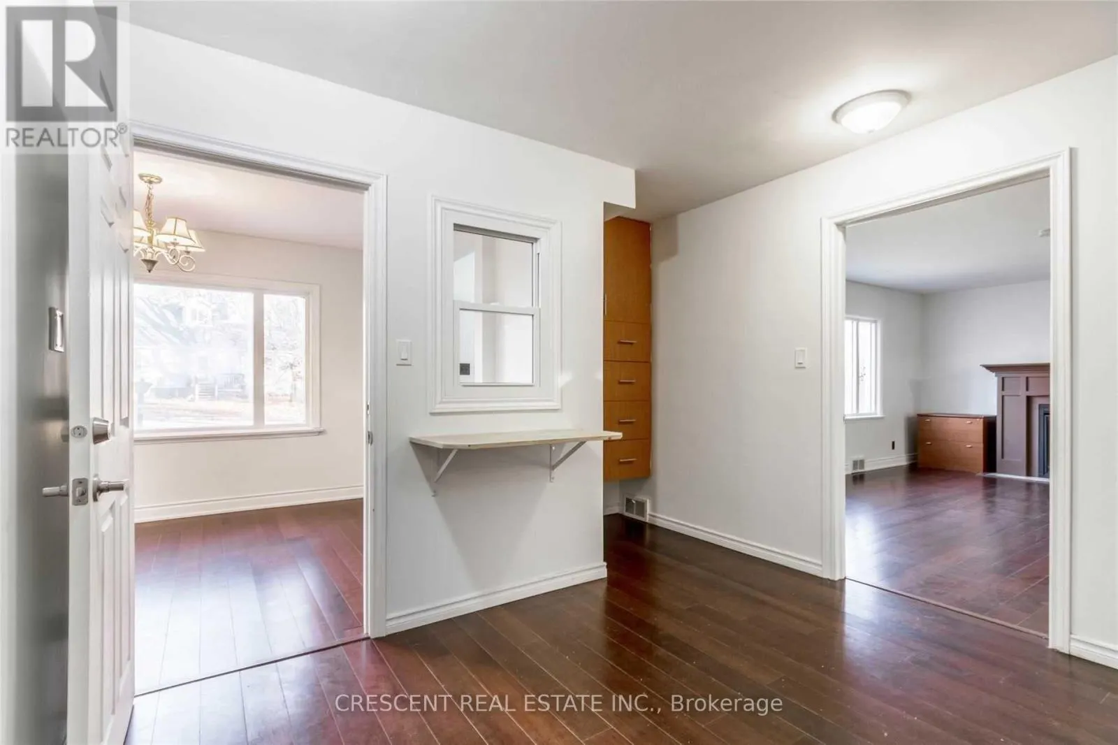 261 BARRIE ROAD