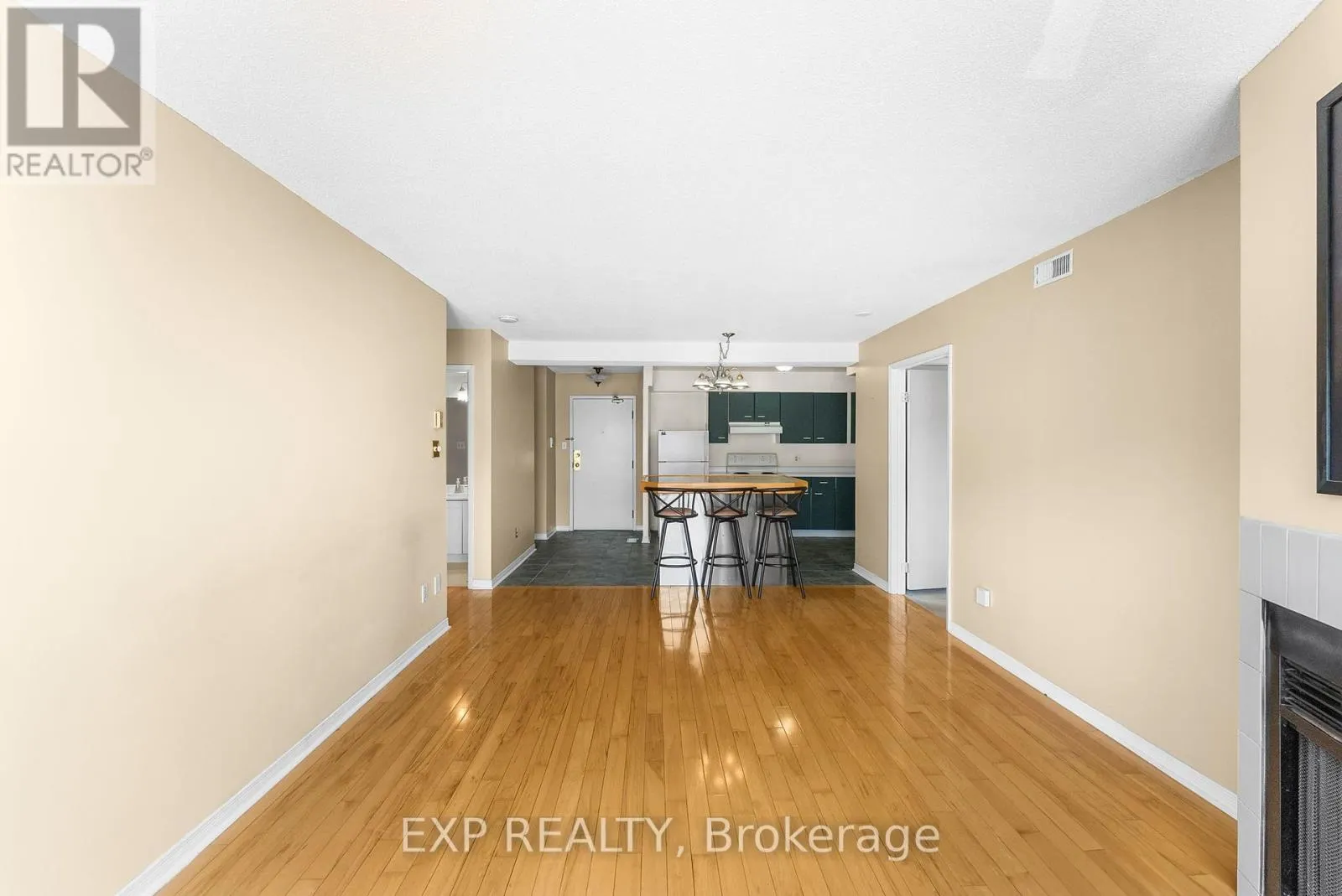 202 - 120 BELL FARM ROAD