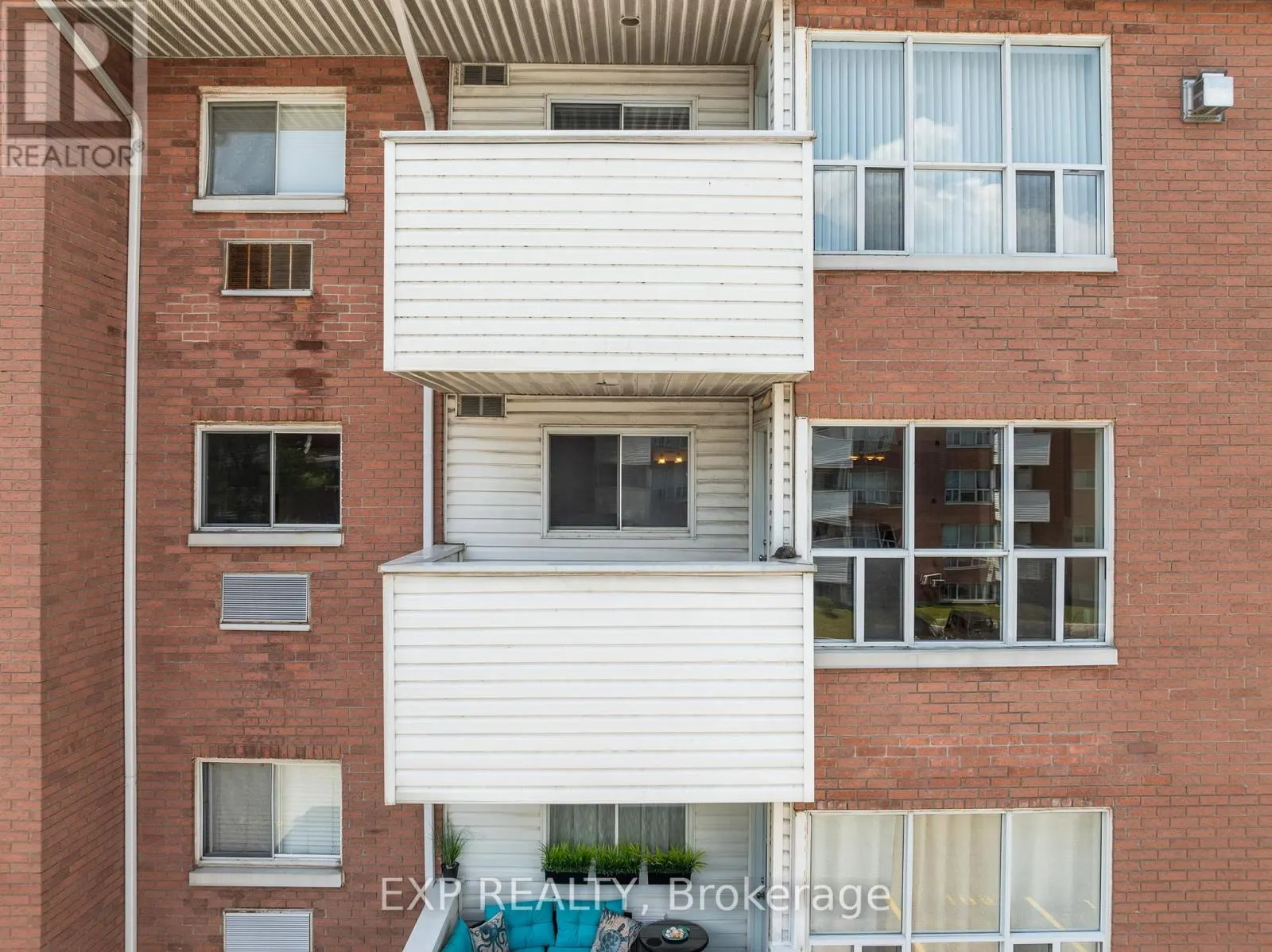 202 - 120 BELL FARM ROAD