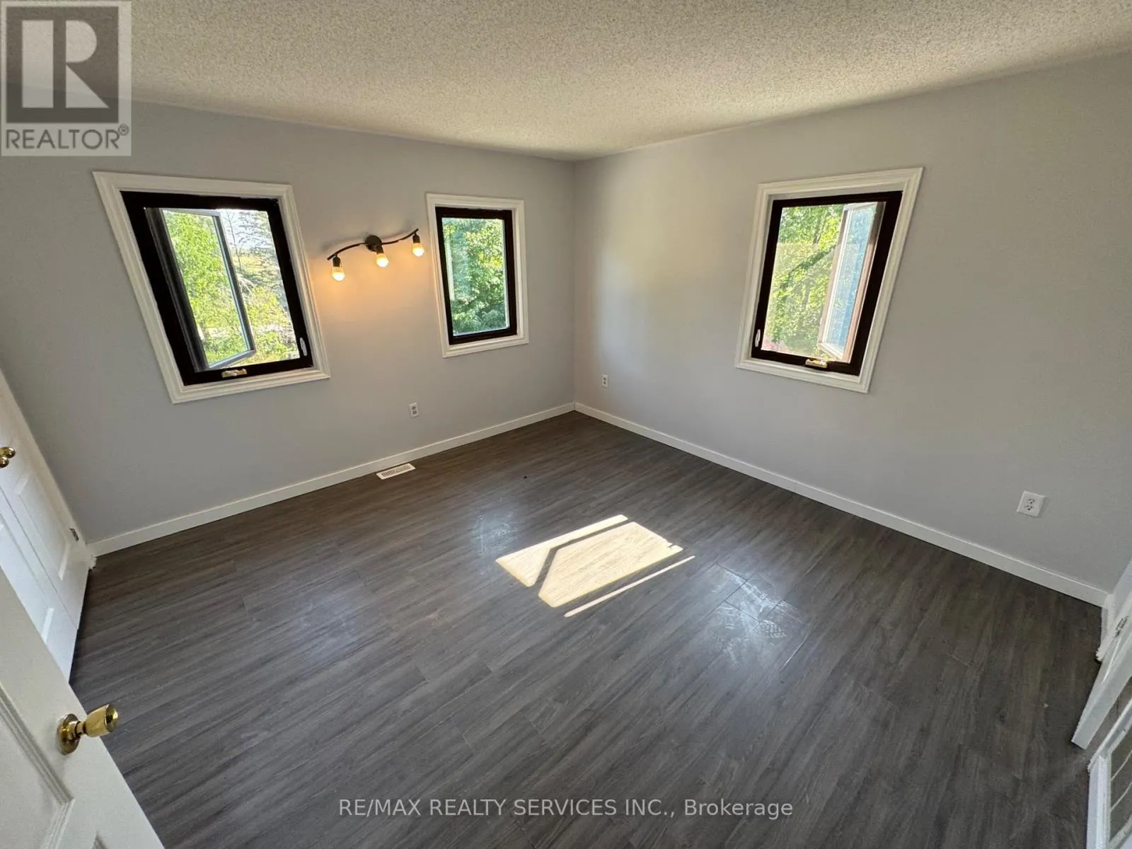 168 HUMMINGBIRD HILL ROAD