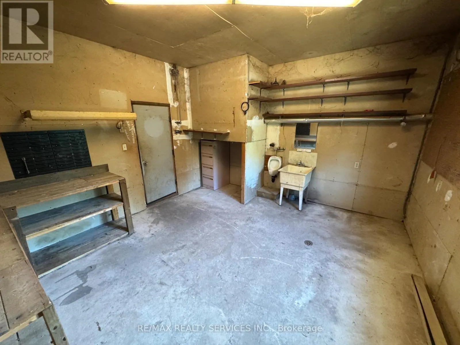 168 HUMMINGBIRD HILL ROAD