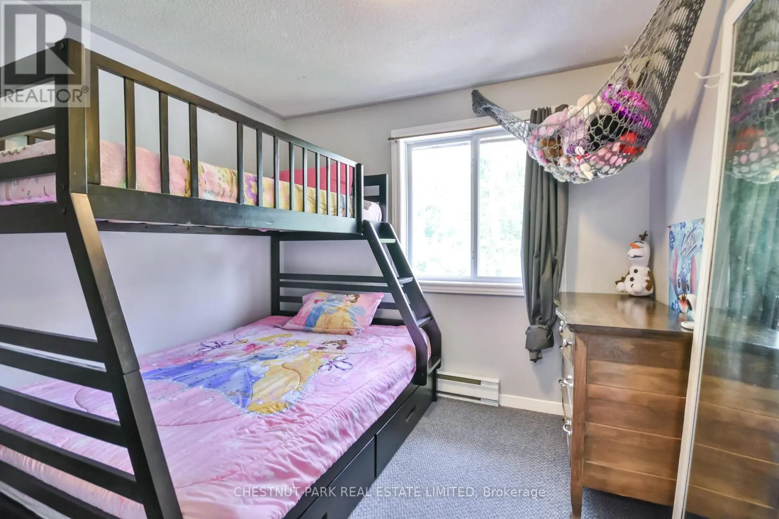 381 SUNDIAL DRIVE