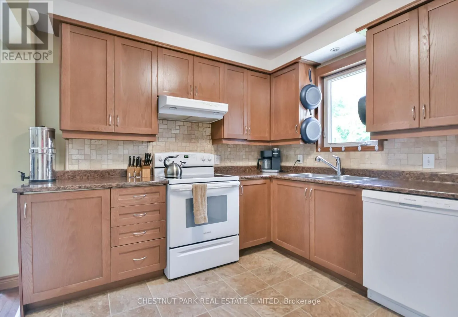 381 SUNDIAL DRIVE