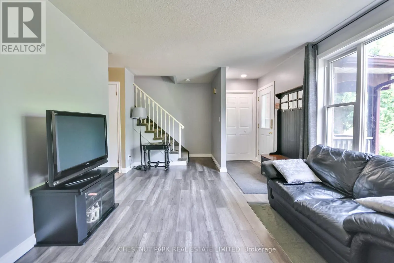 381 SUNDIAL DRIVE
