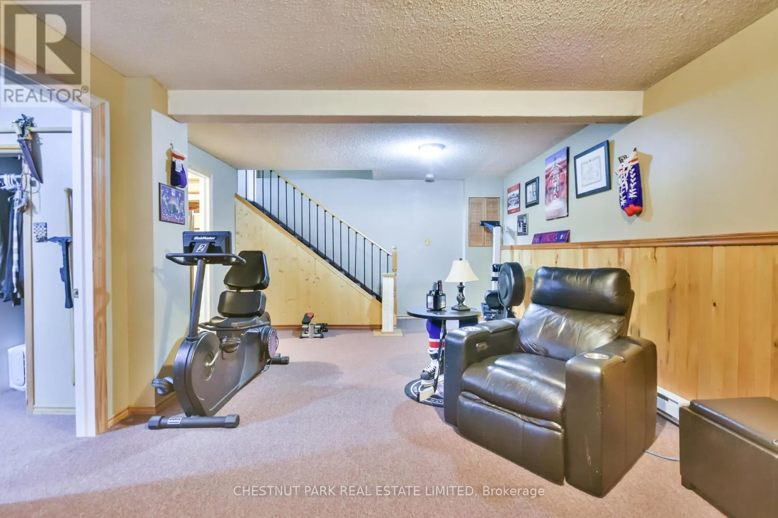 381 SUNDIAL DRIVE