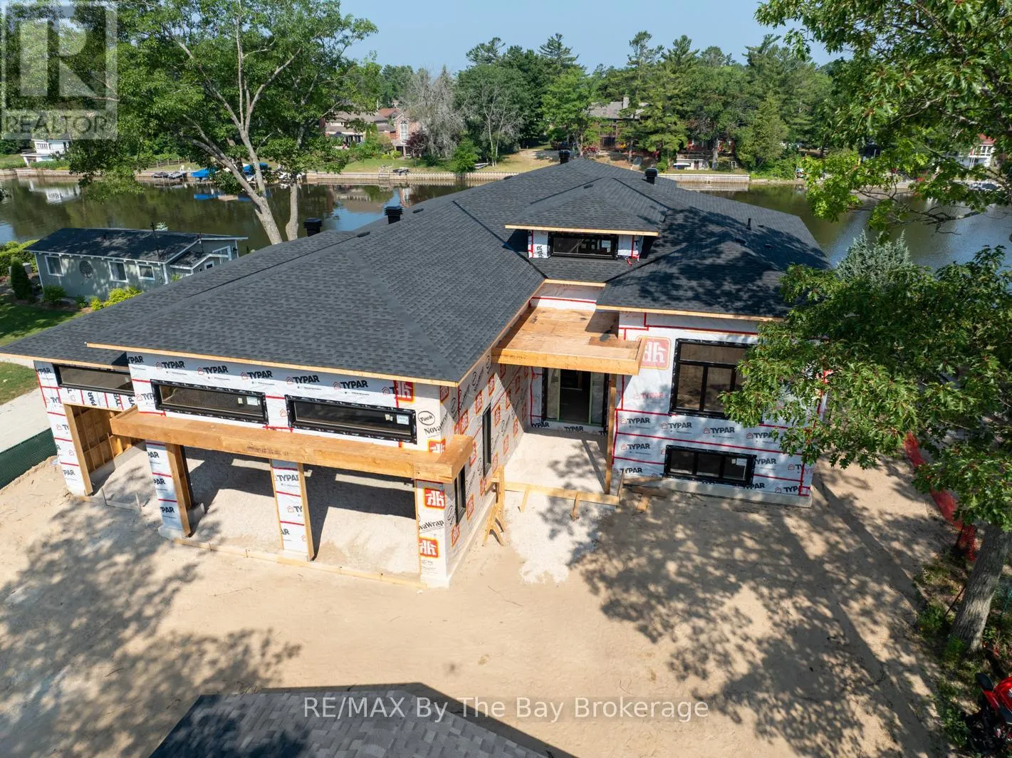34 EDGEWATER ROAD