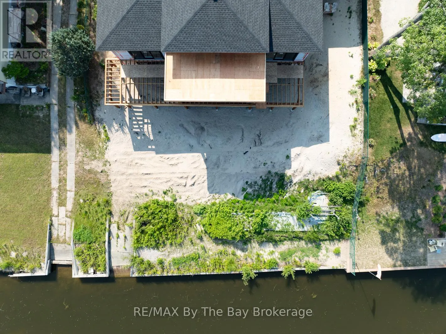 34 EDGEWATER ROAD