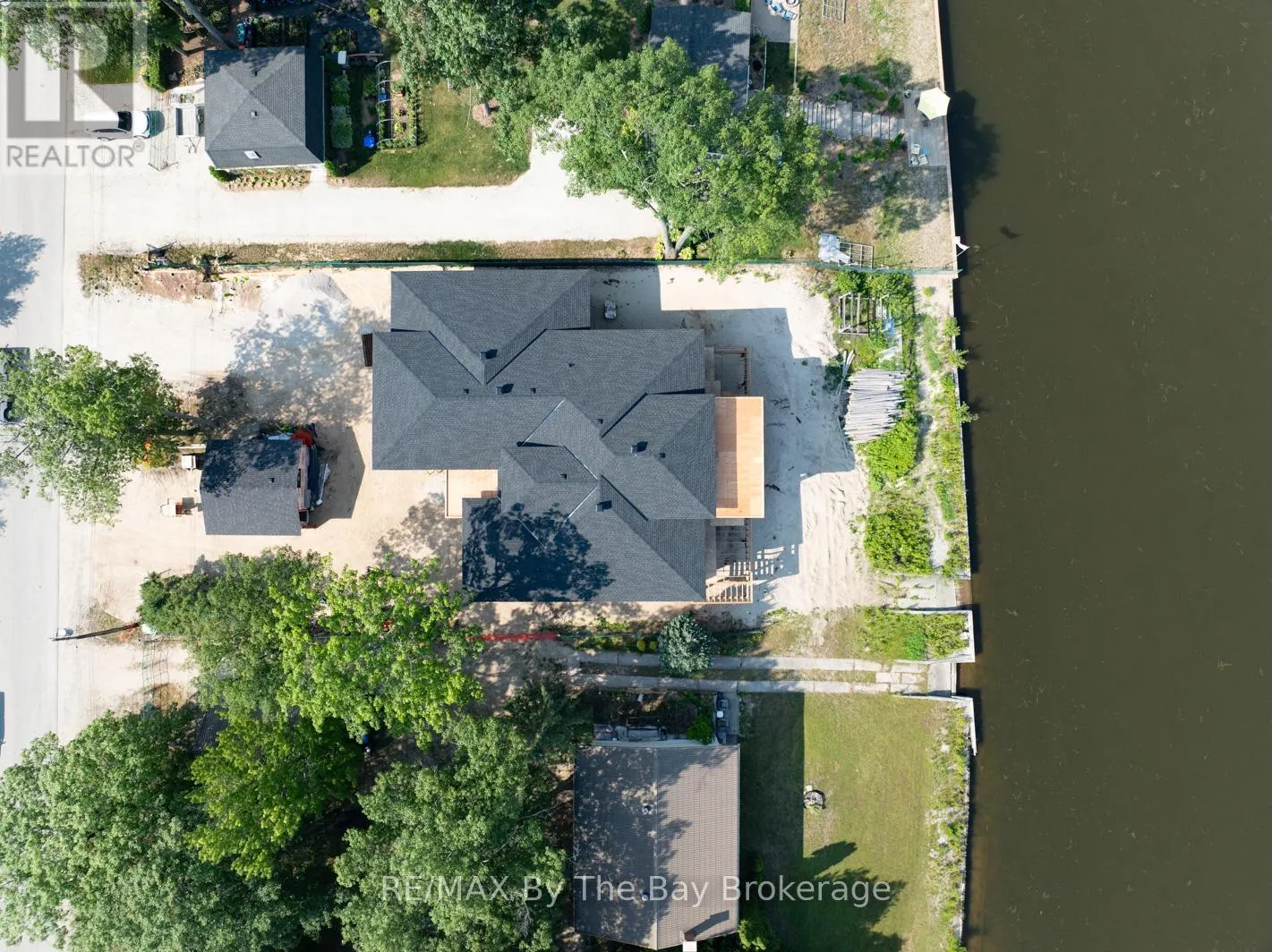 34 EDGEWATER ROAD