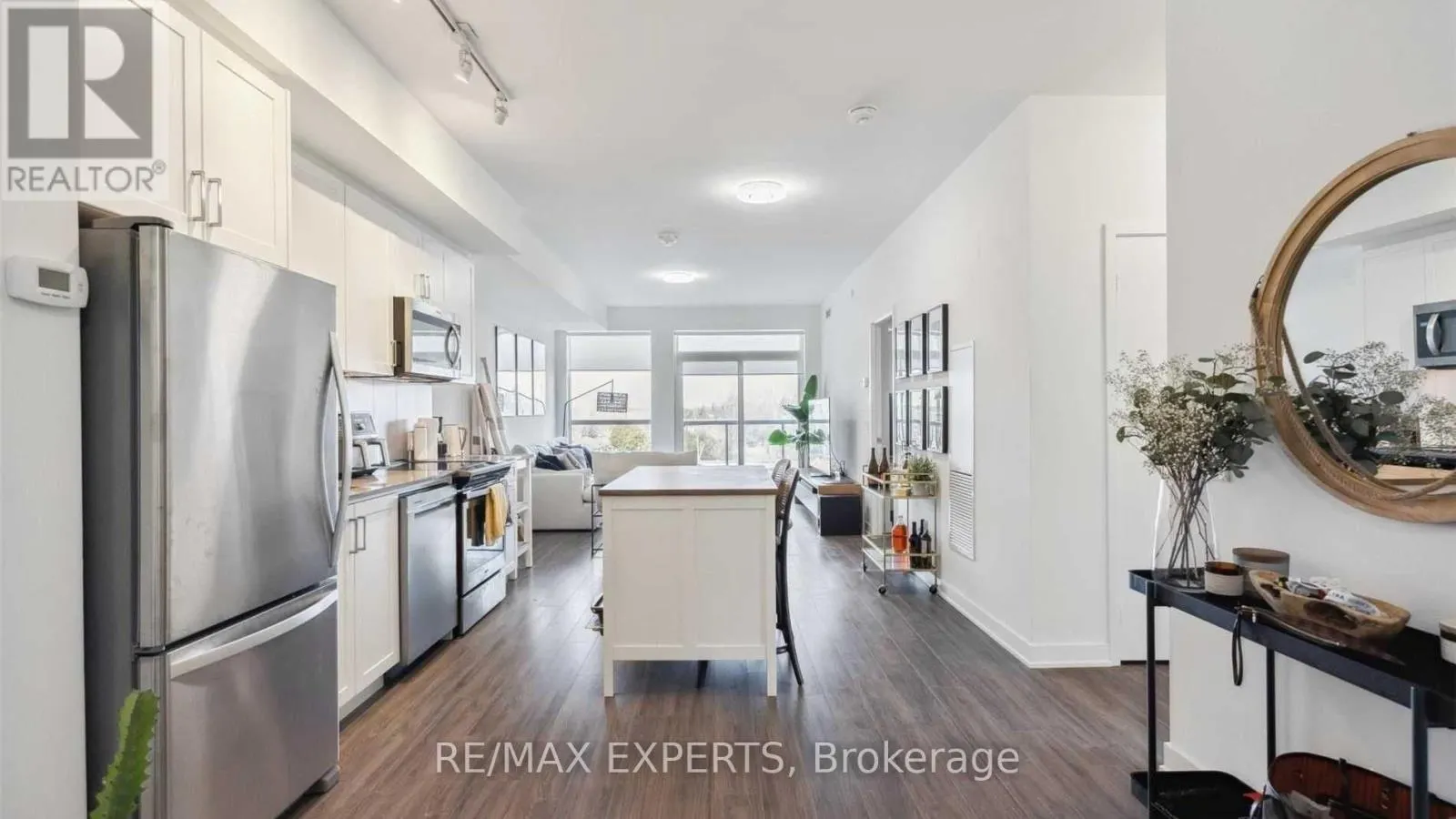 204 - 681 YONGE STREET