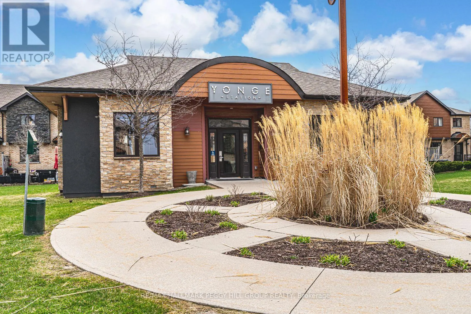7 - 25 MADELAINE DRIVE