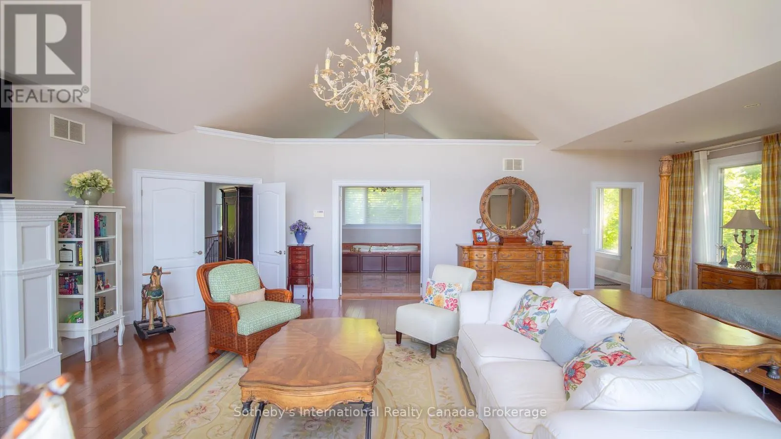 2533 RIDGE ROAD W