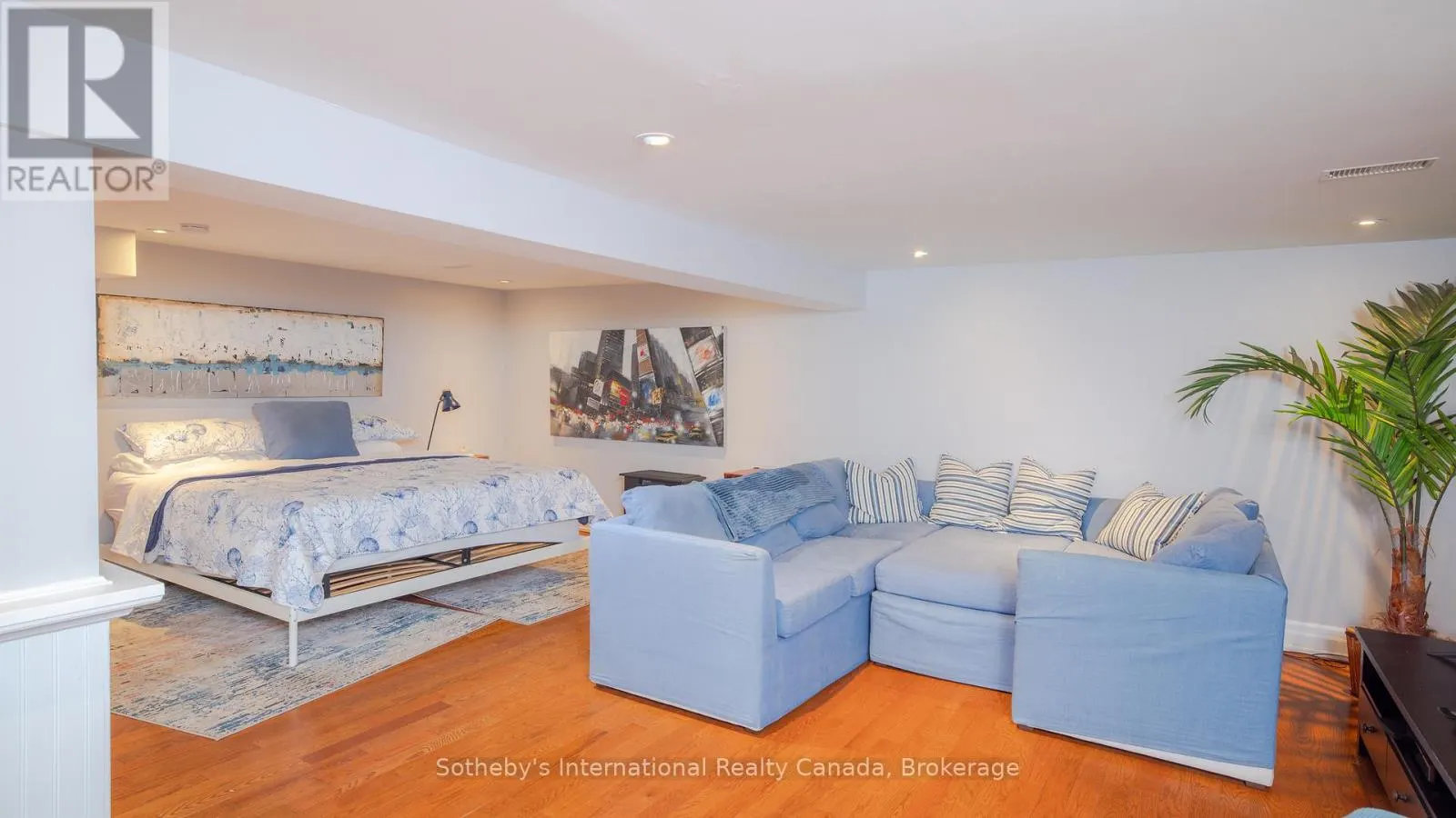 2533 RIDGE ROAD W