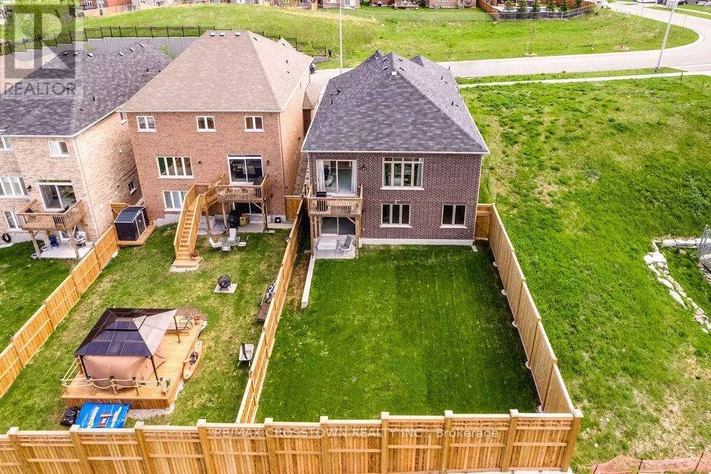 27 MUIRFIELD DRIVE