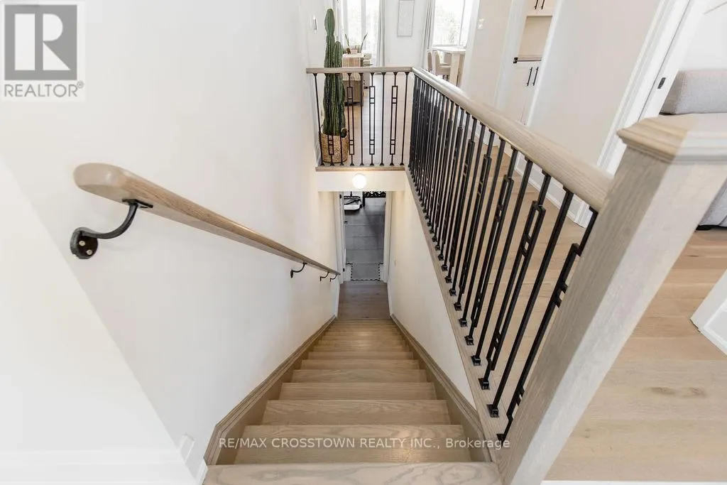 27 MUIRFIELD DRIVE