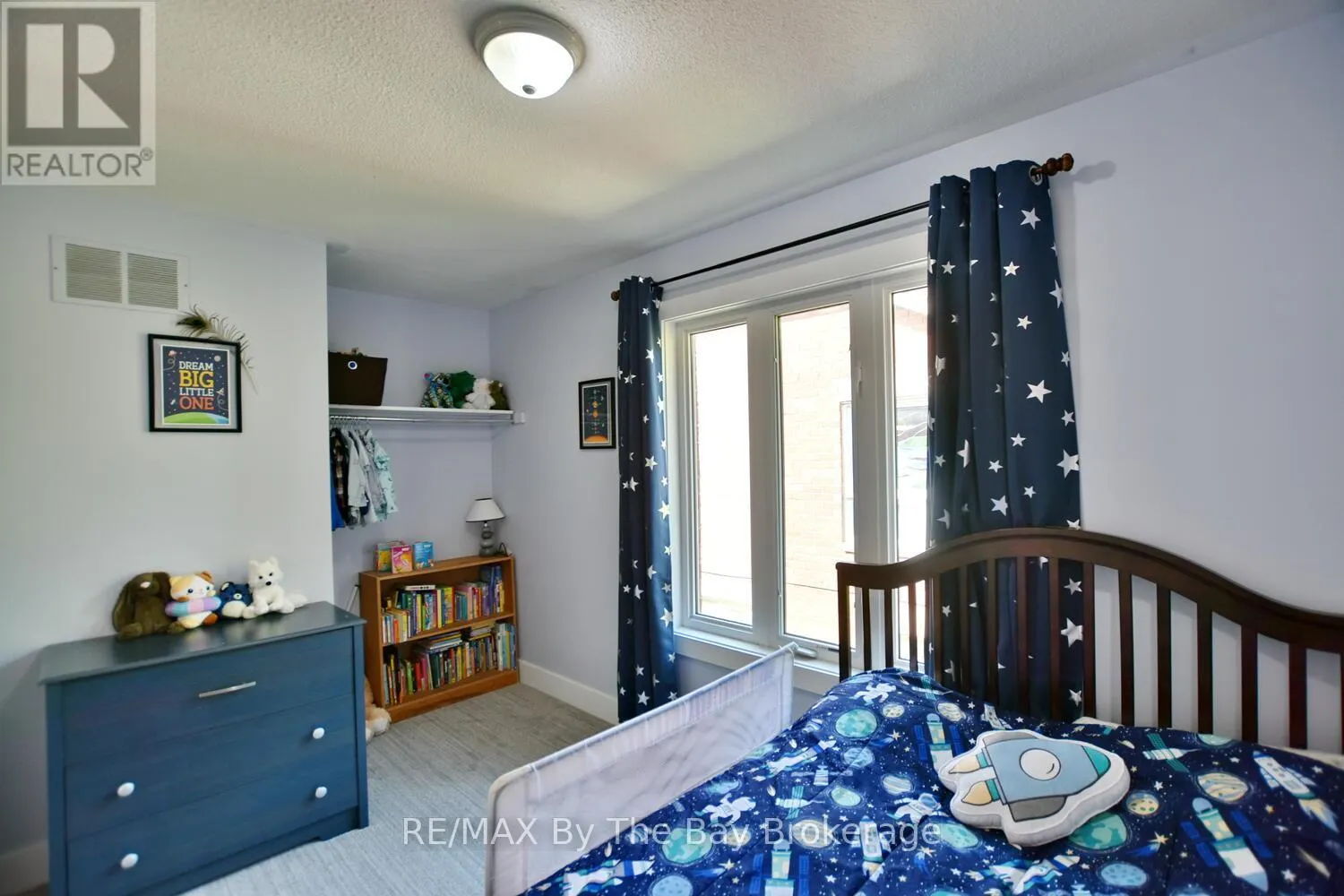 424 RAMBLEWOOD DRIVE