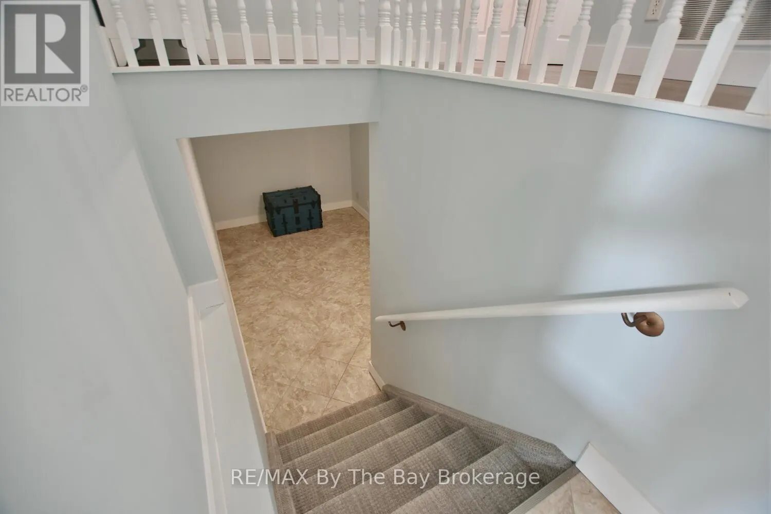 424 RAMBLEWOOD DRIVE