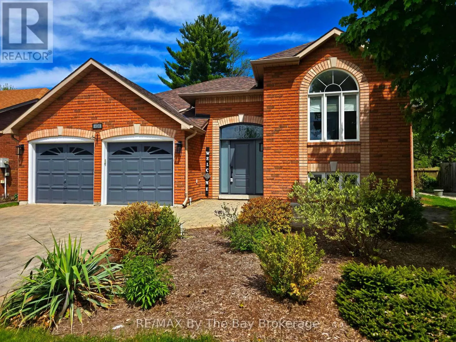 424 RAMBLEWOOD DRIVE