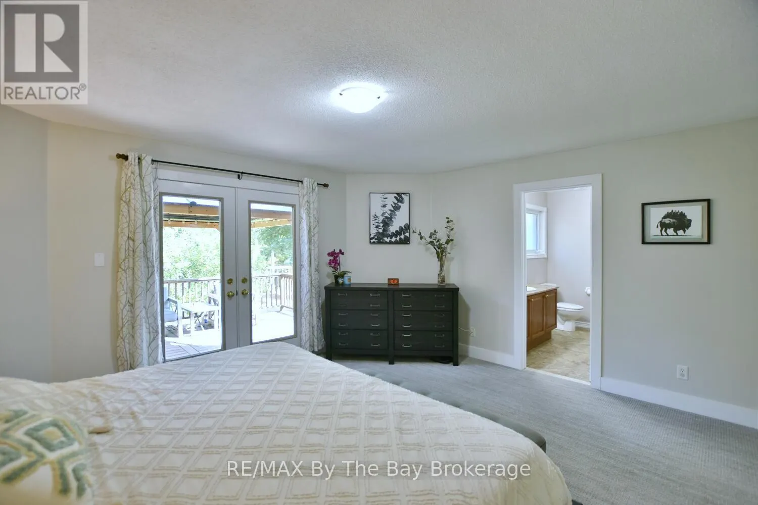 424 RAMBLEWOOD DRIVE