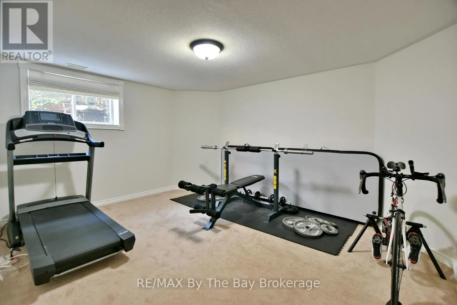 424 RAMBLEWOOD DRIVE