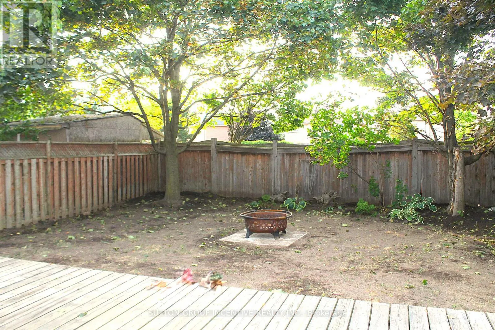 30 ASSINIBOINE DRIVE
