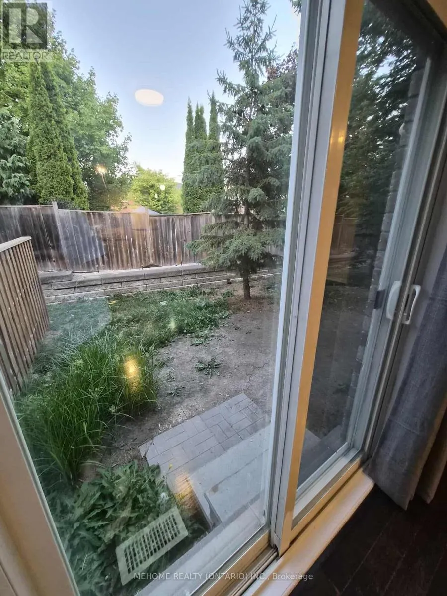 24 - 75 PRINCE WILLIAM WAY E