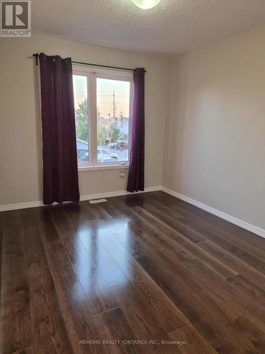 24 - 75 PRINCE WILLIAM WAY E