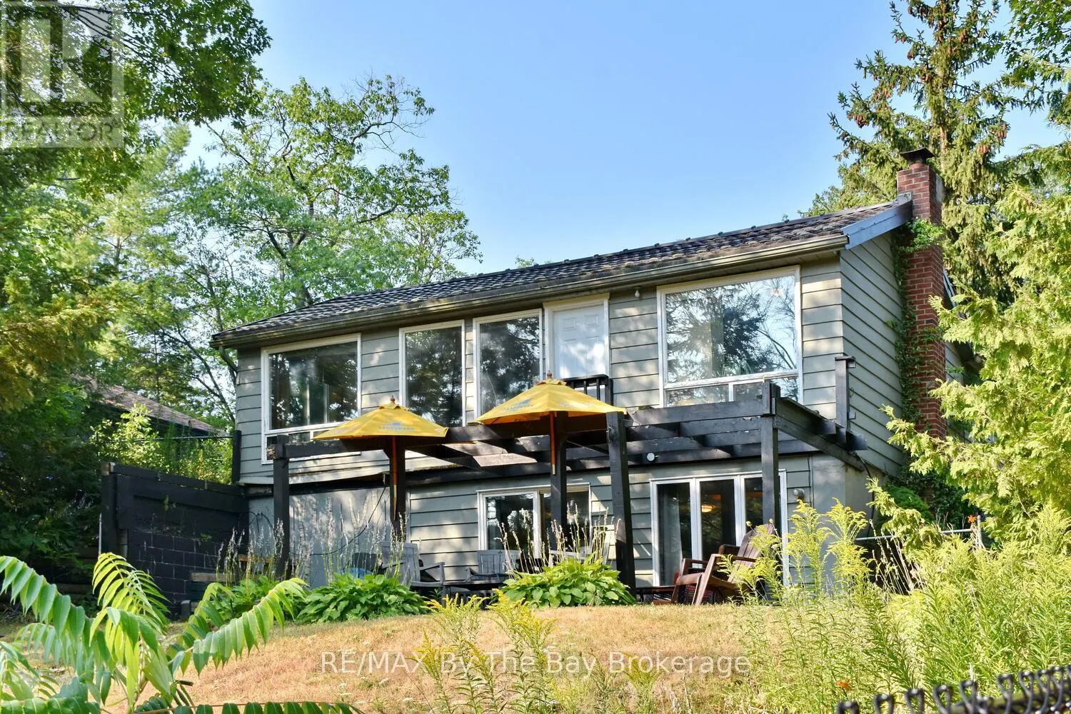 103 SUNNIDALE ROAD S