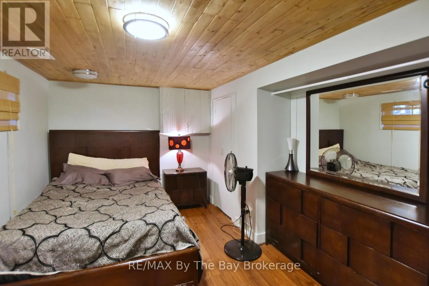 103 SUNNIDALE ROAD S