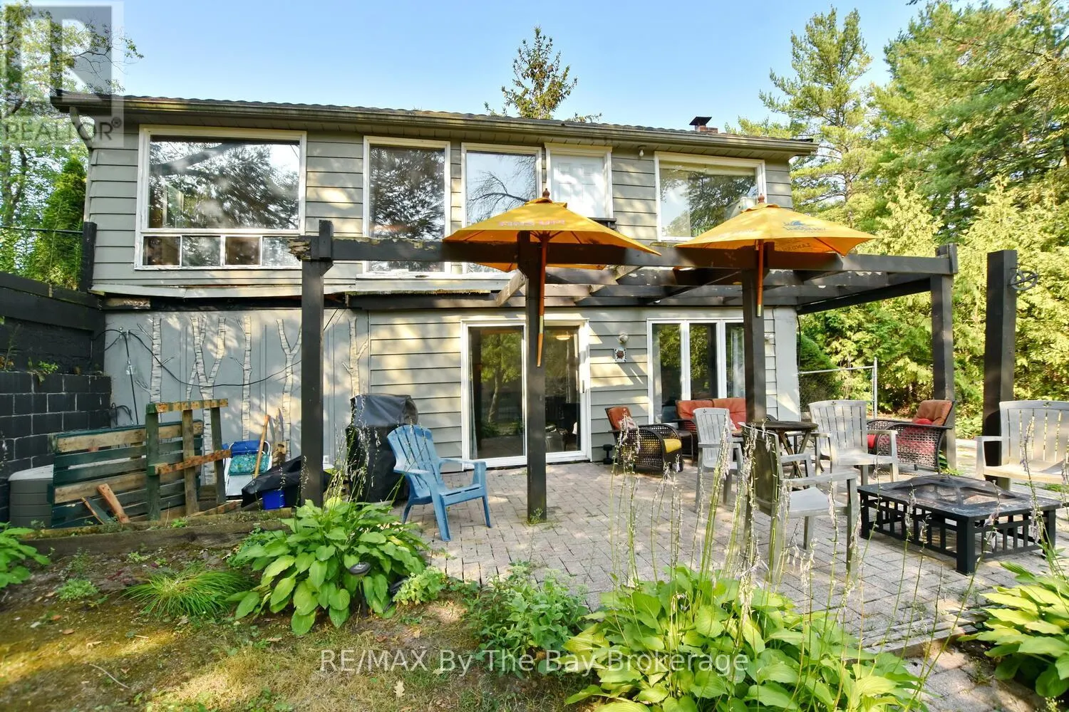 103 SUNNIDALE ROAD S