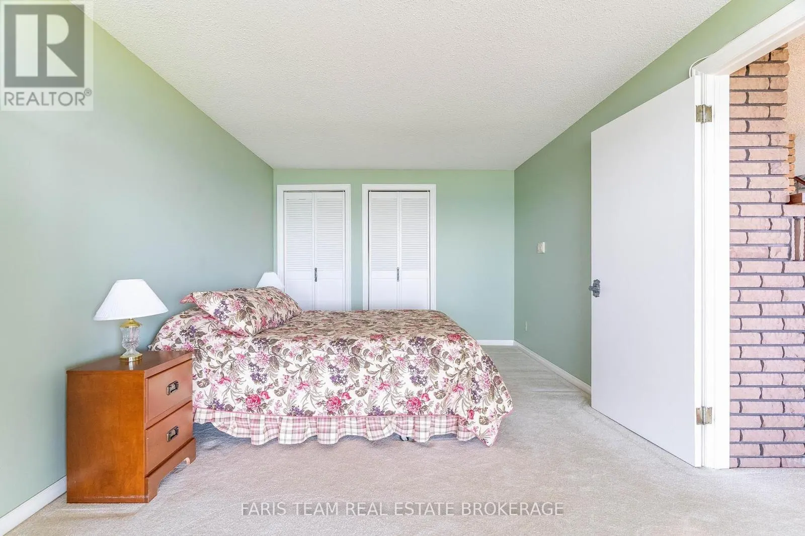 1 SOUTHWOOD CIRCLE