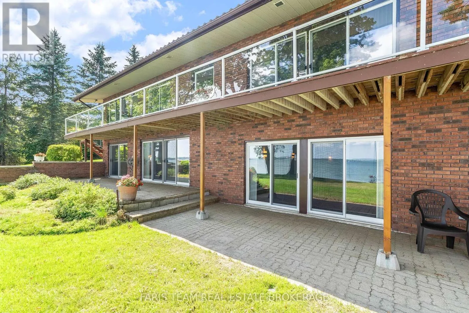 1 SOUTHWOOD CIRCLE