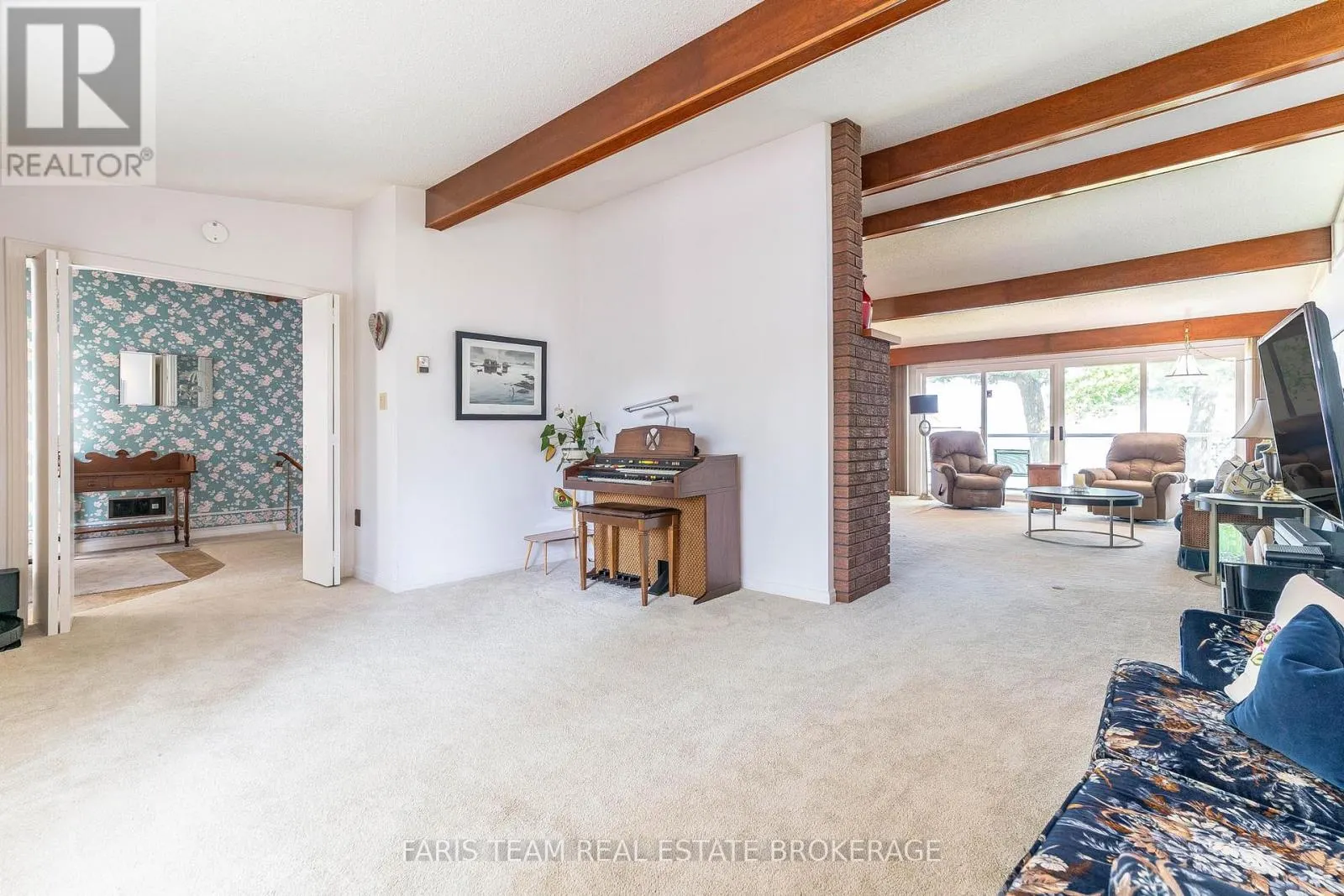 1 SOUTHWOOD CIRCLE