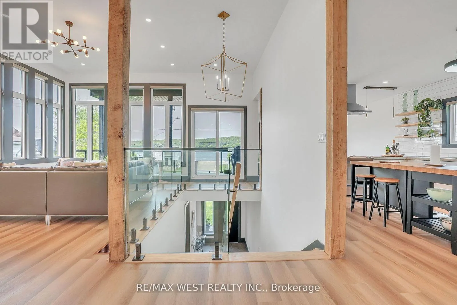171 FOX STREET