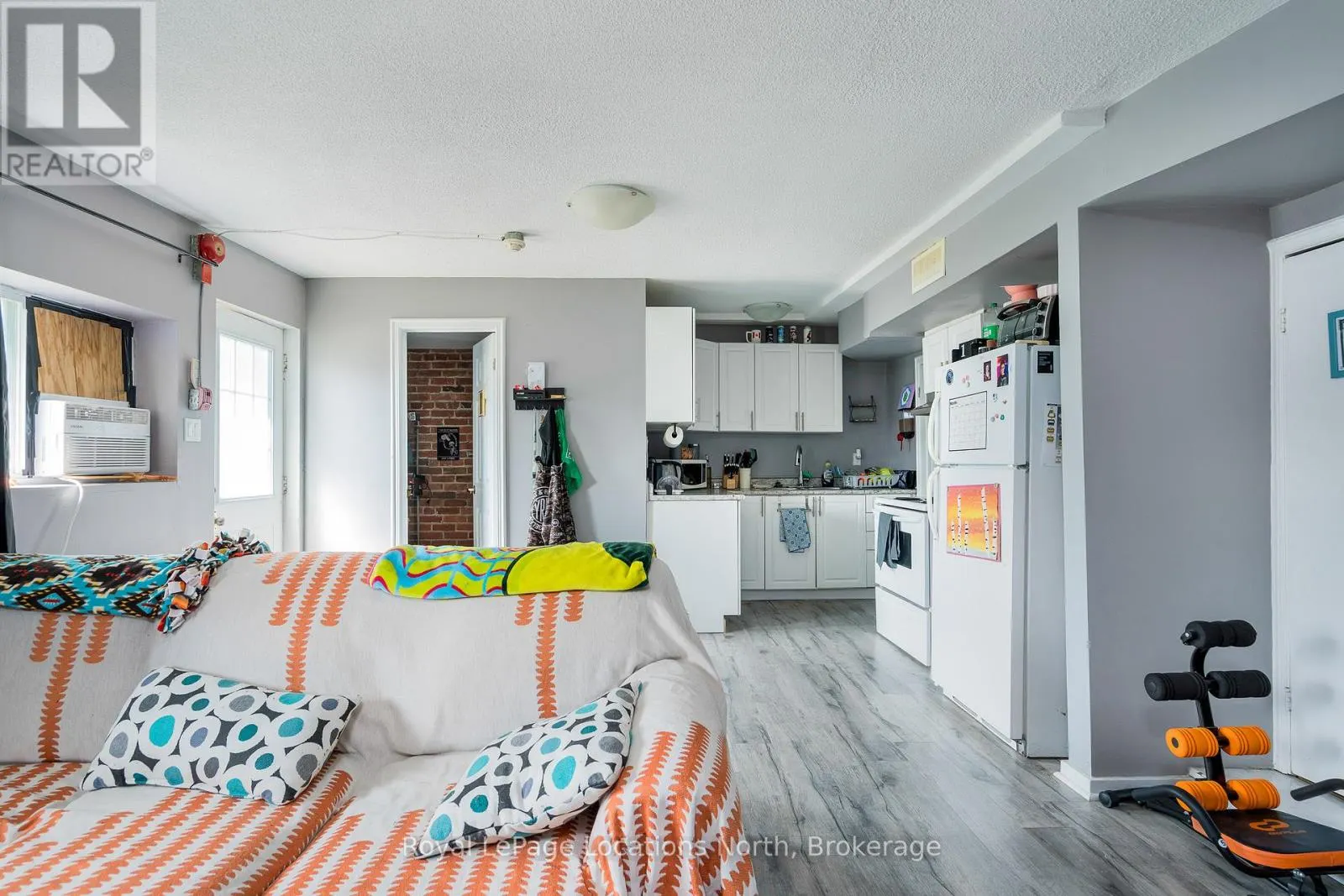 593 HURONTARIO STREET
