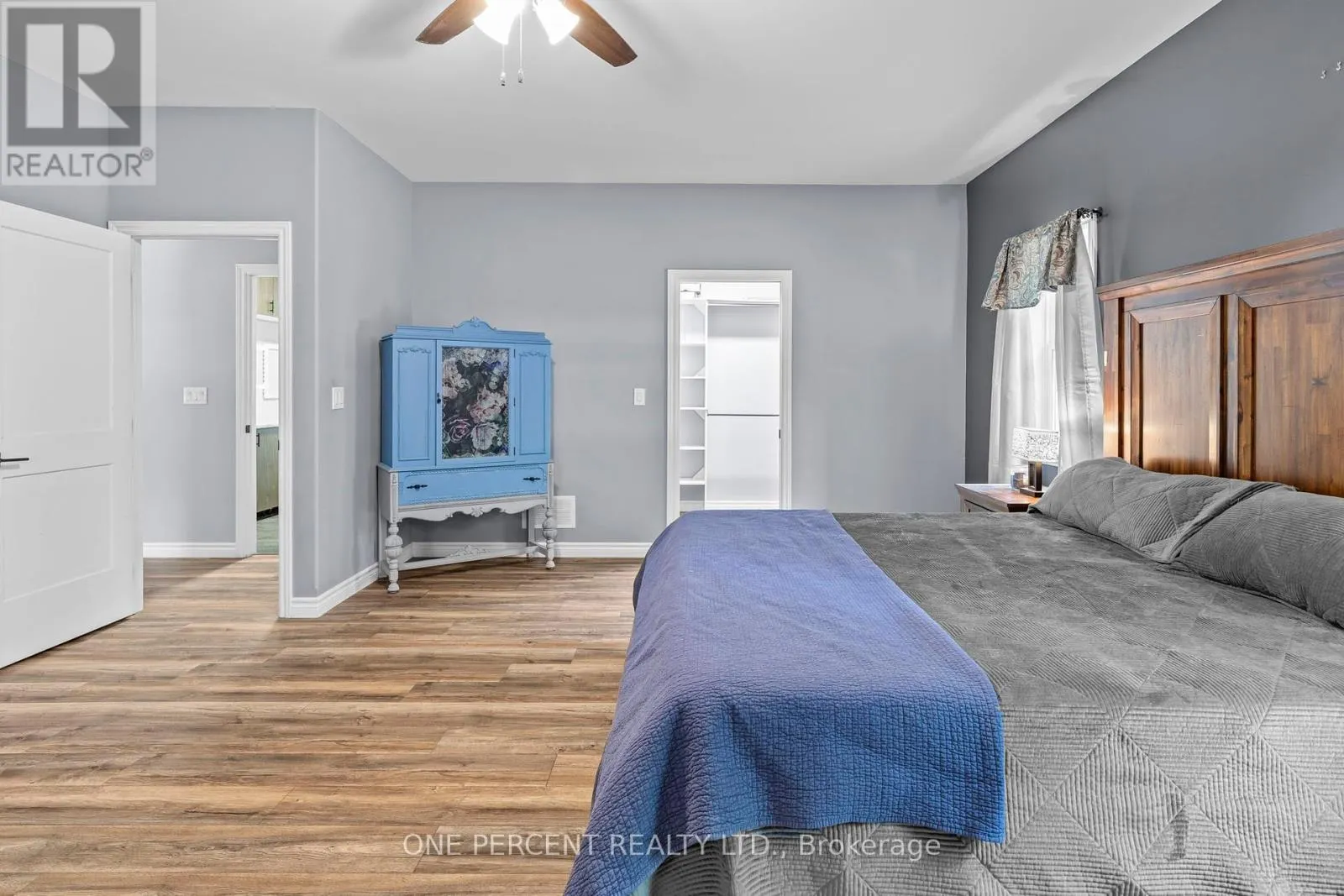 2326 FOXMEAD ROAD