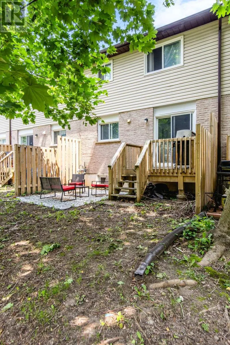 10 - 1095 MISSISSAGA STREET W