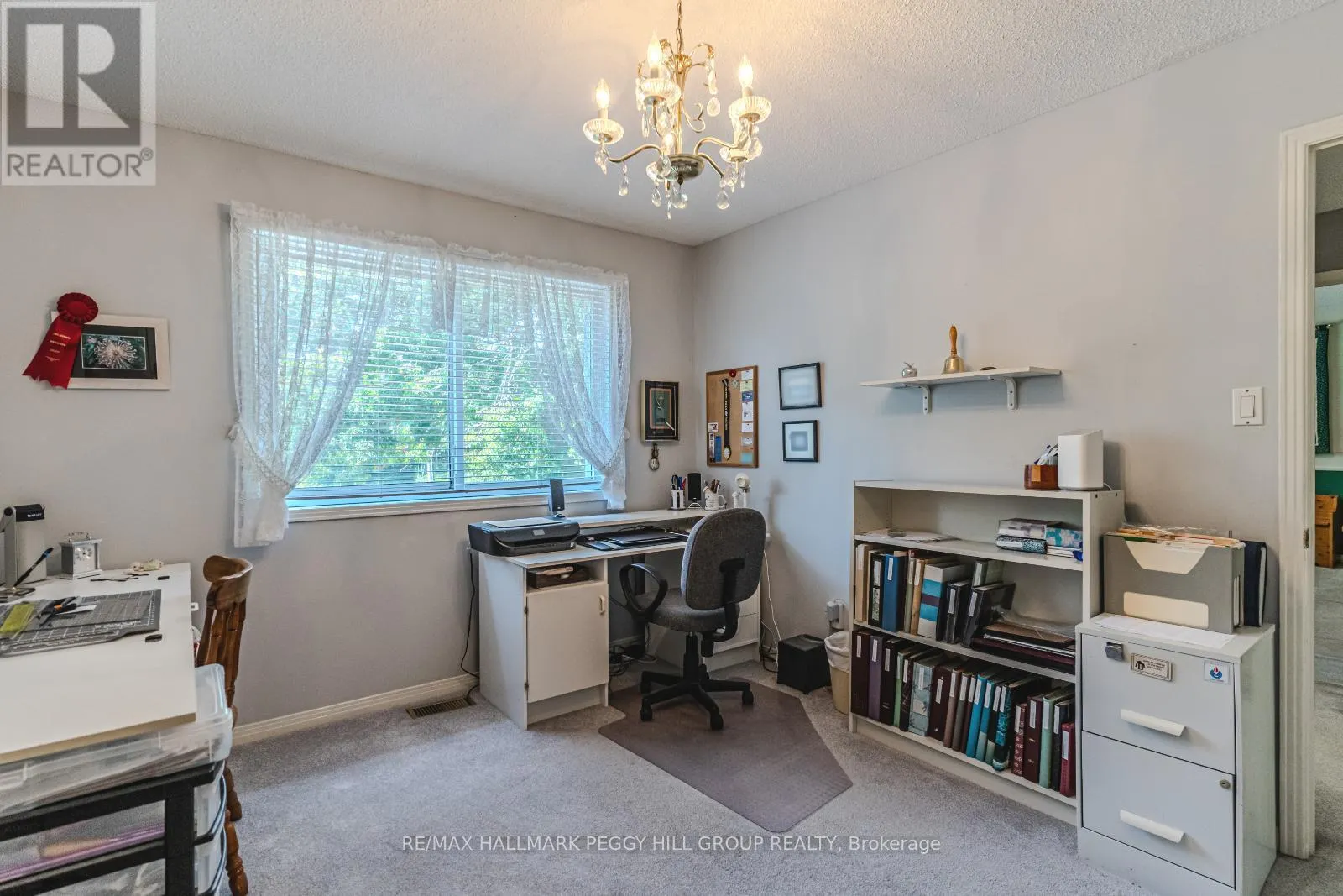 39 GRANDVIEW CRESCENT