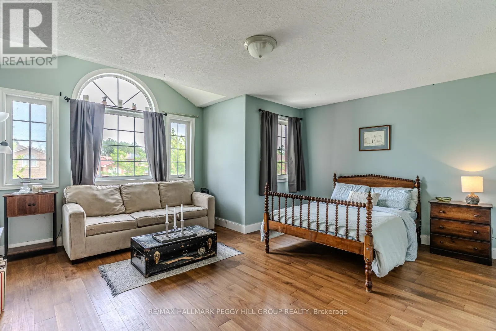 9 BUGGS GATE