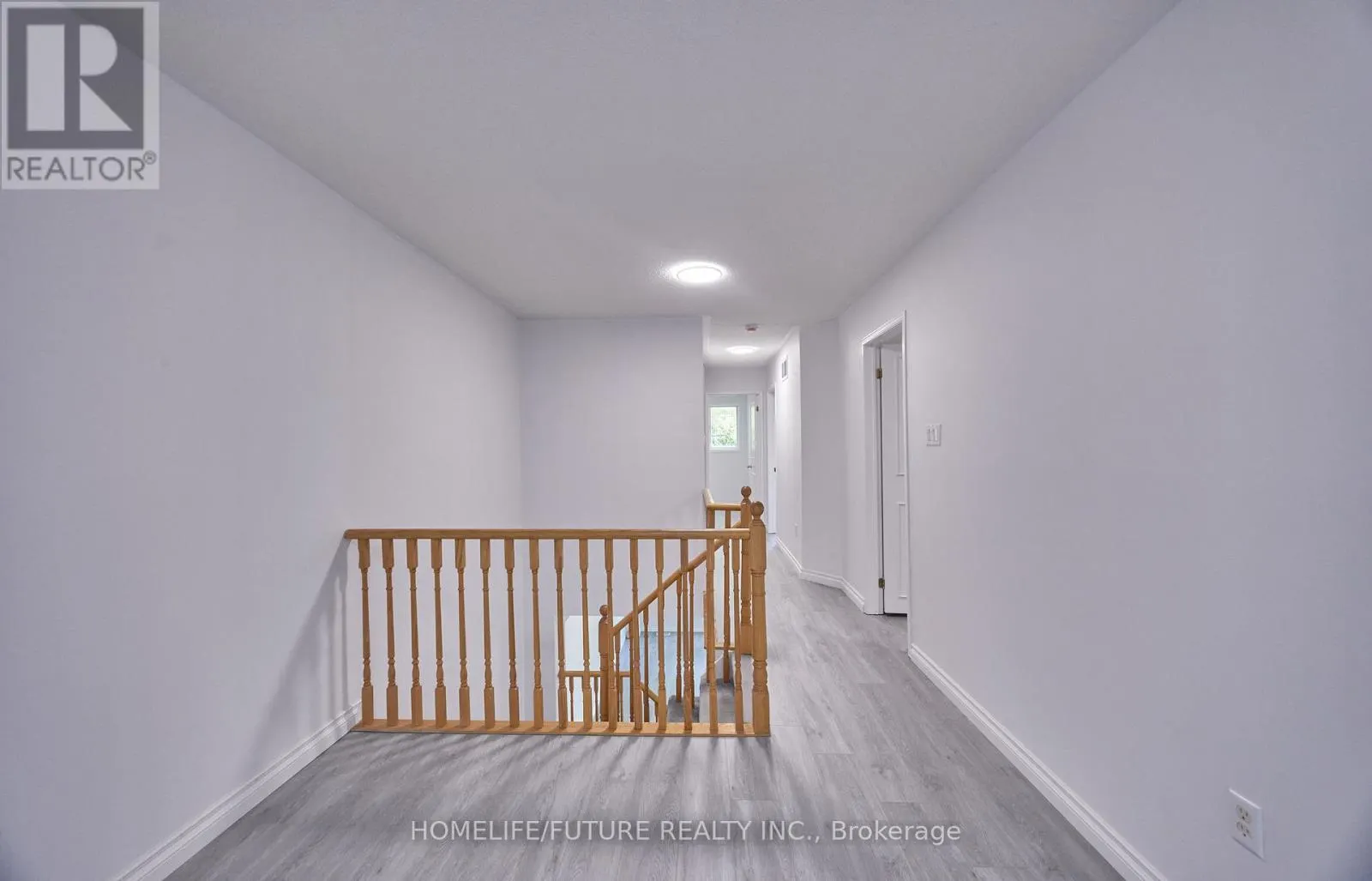 6 PICKETT CRESCENT